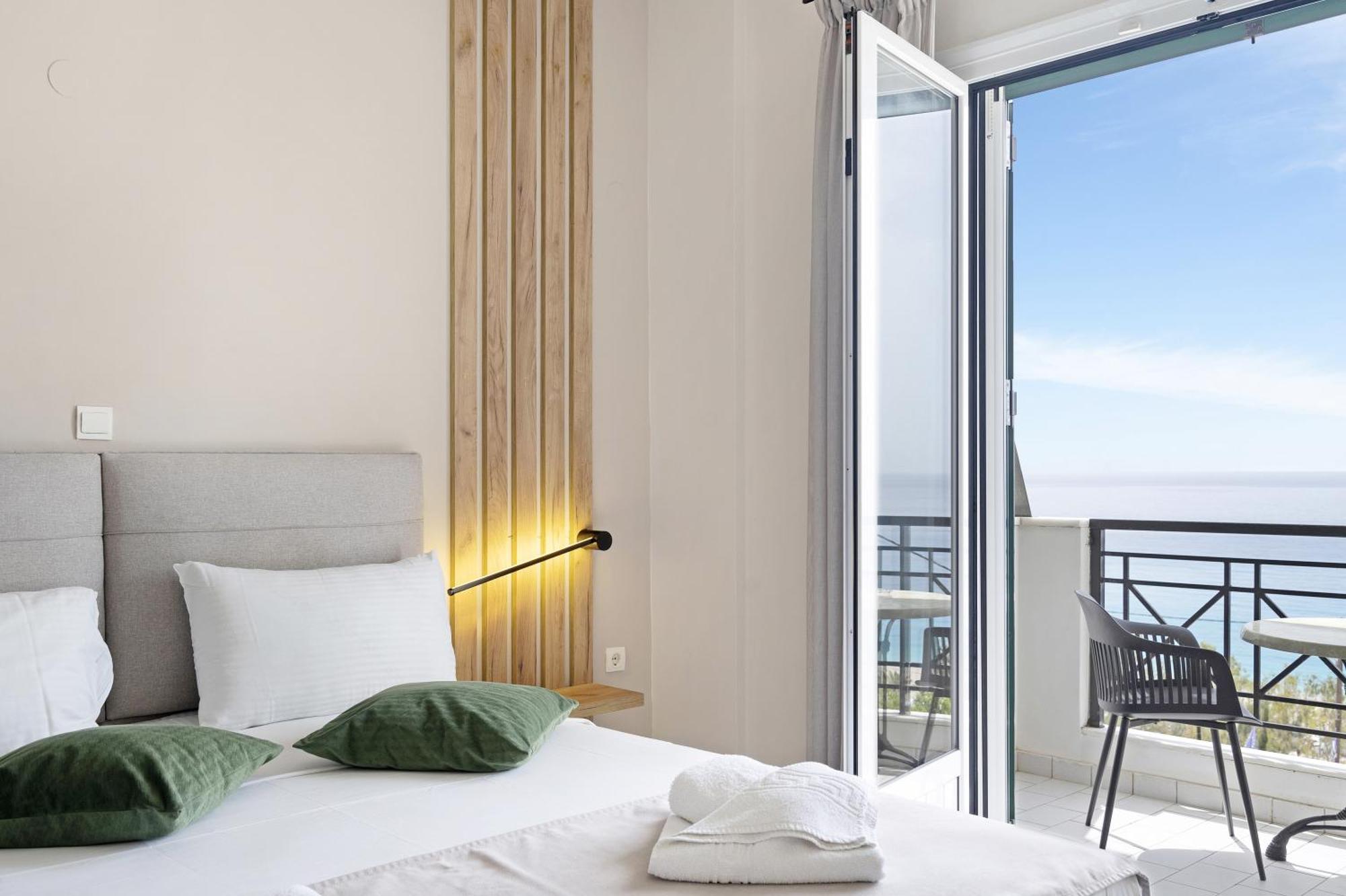 Sunset Premium Studio B Agios Nikitas Exterior photo